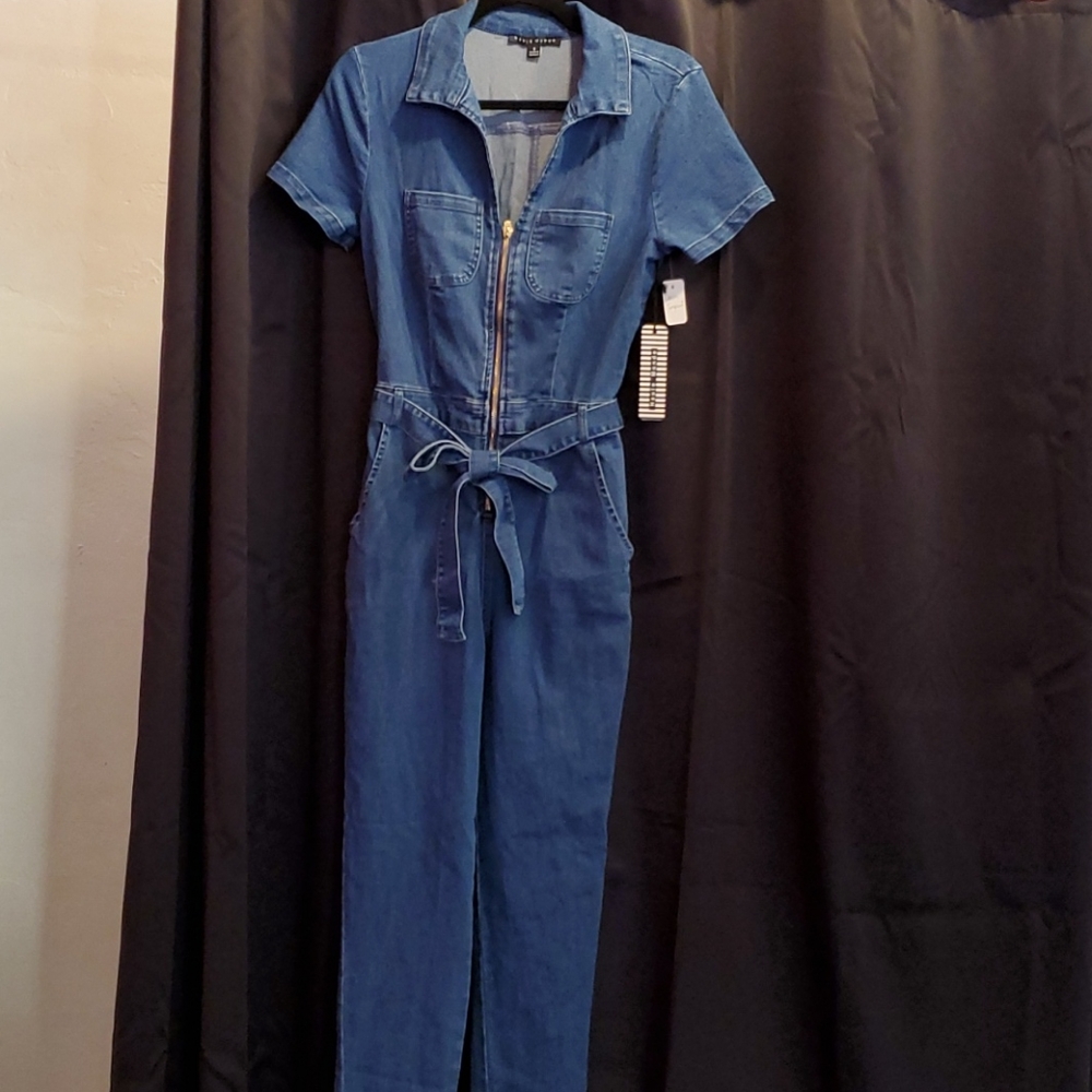 Women's clothing